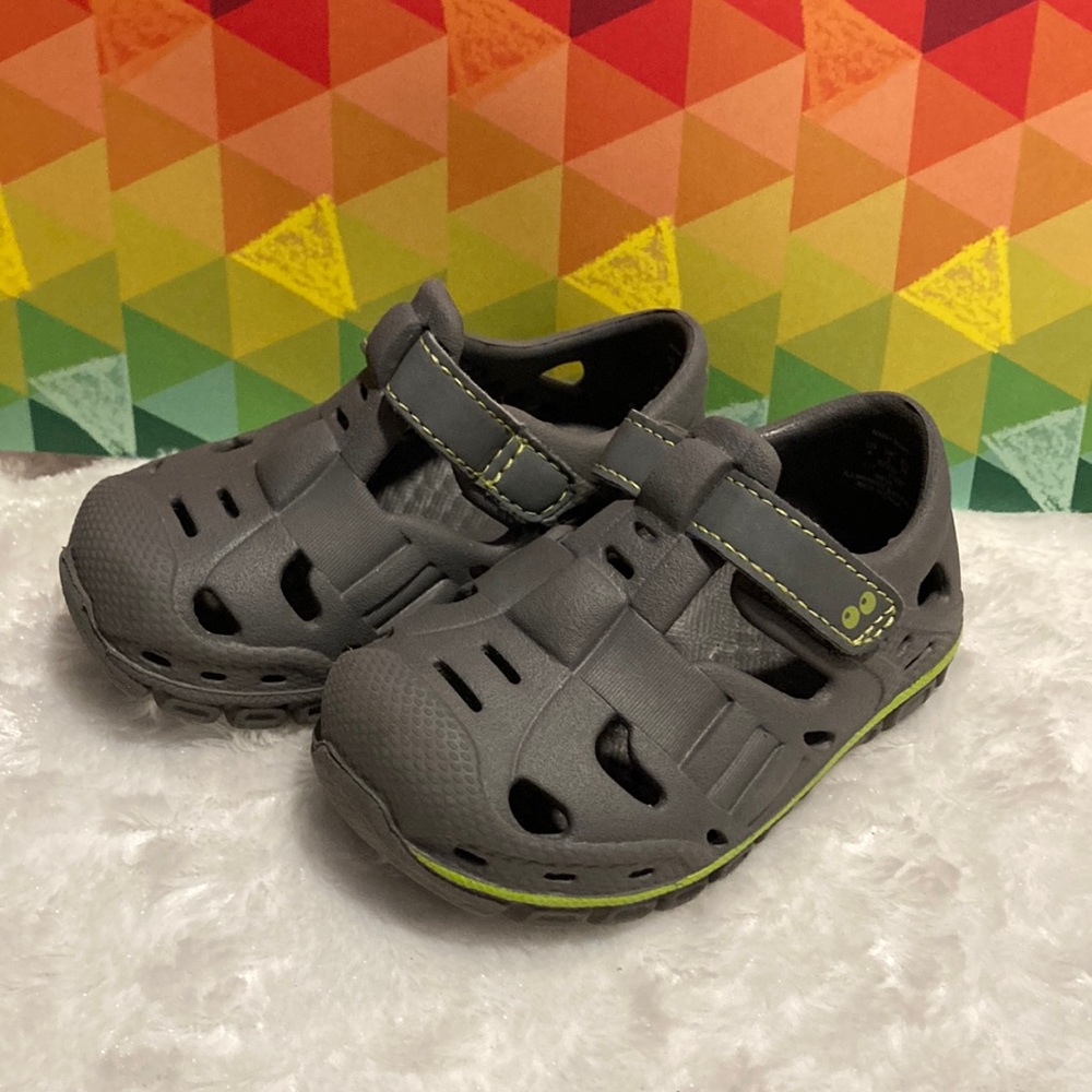 🌺 3/$12 Surprize by Stride Rite Rider Sneakers Land & Water Shoes, gray, size 4